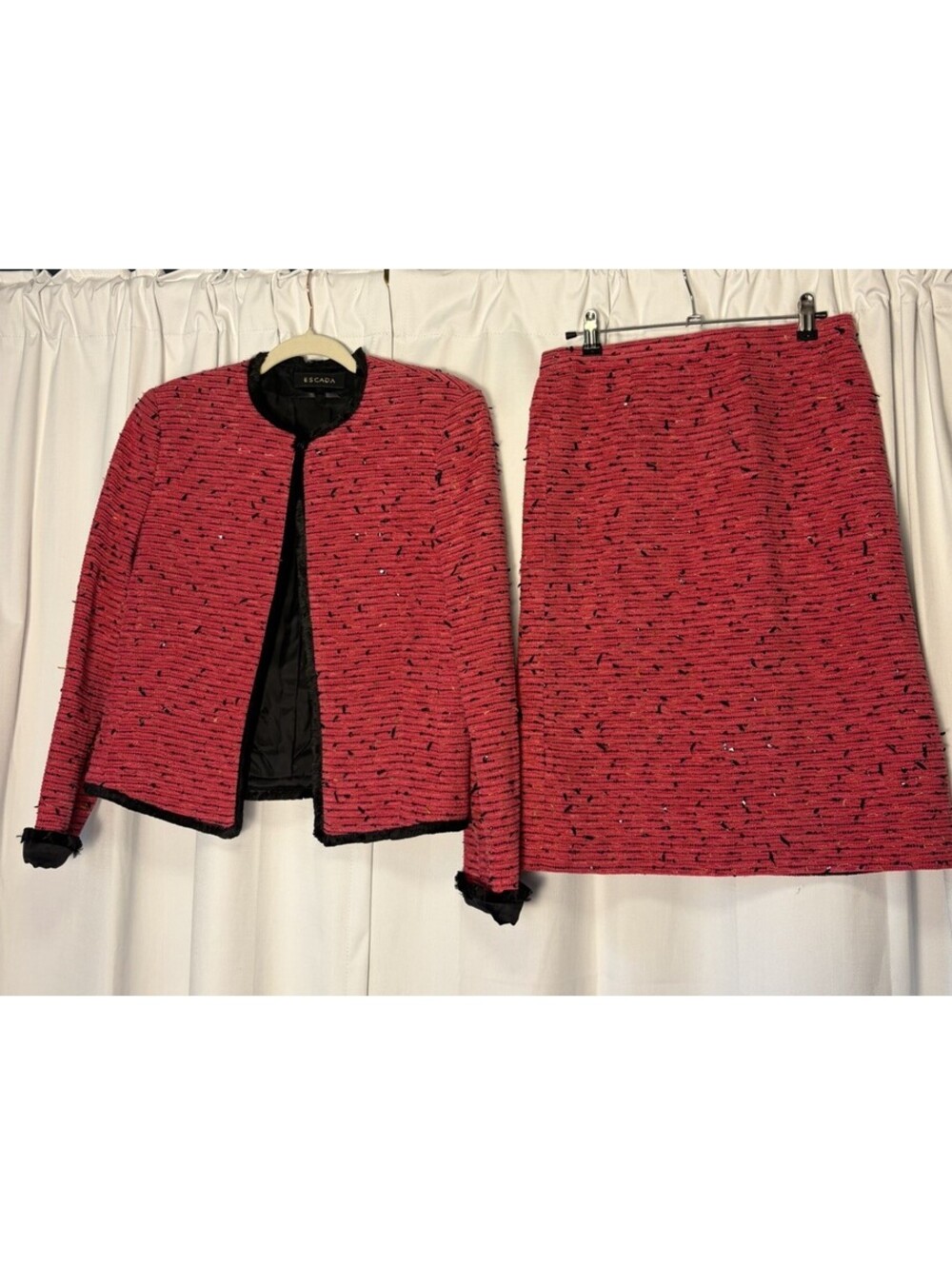 Escada Pink Tweed Fringe Velvet Silk Blend Skirt Blazer Suit Set DE 38 (US M)
